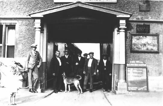 The old coaching archway