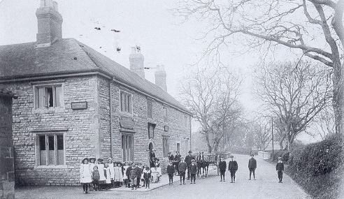 The Five Bells in 1905