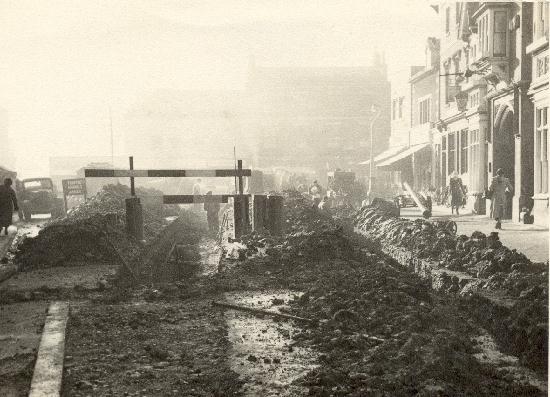 New sewage pipes being laid in North Street in 1960