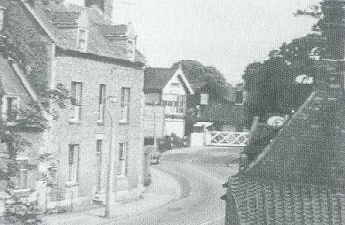 South Street and level crossing